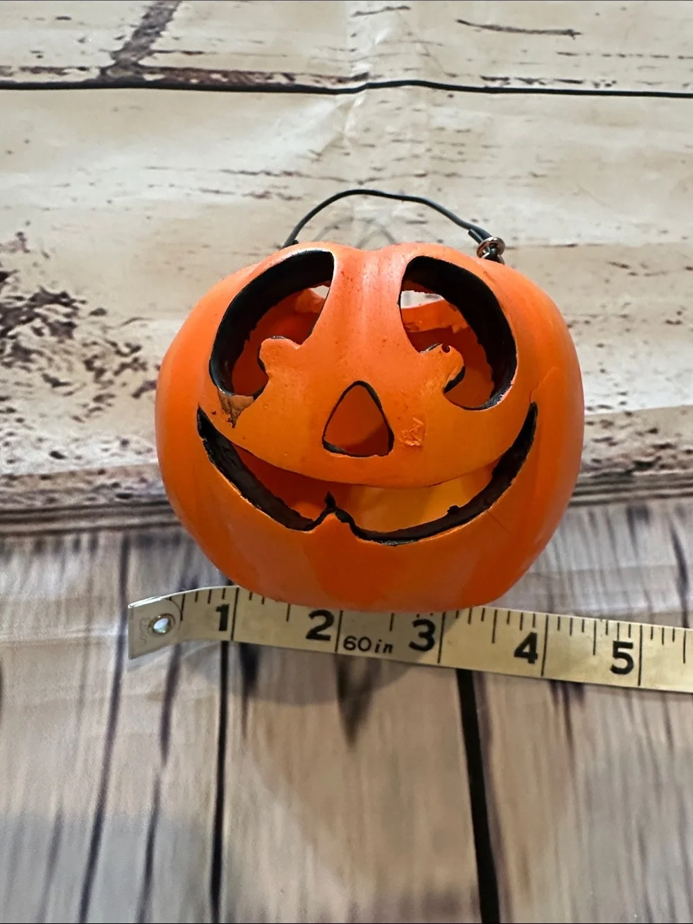 Halloween Witch Cauldron decor set - Black & Orange